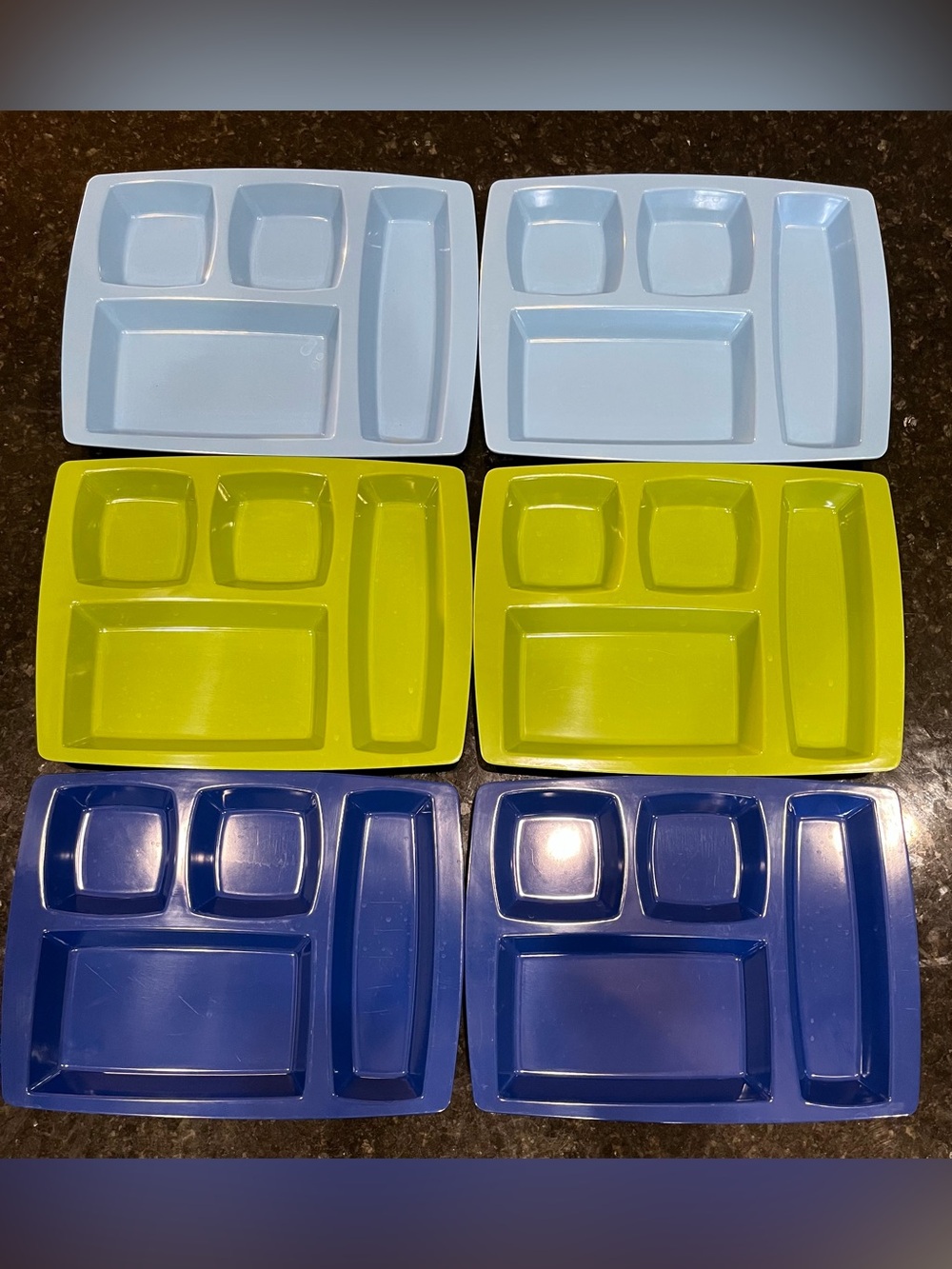Set of 6 Sectioned Dinner Plates in Light Blue, Lime, and Navy